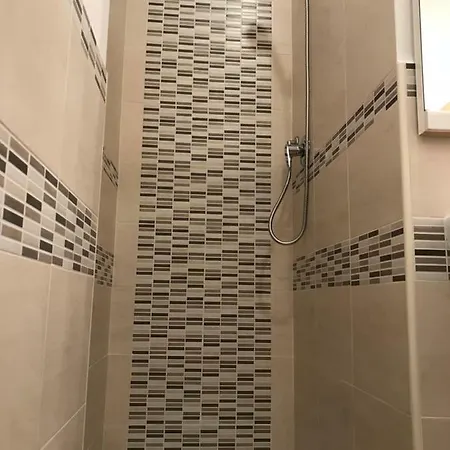 Casa Falcone Center, 2 Baths, Large Veranda Appartement